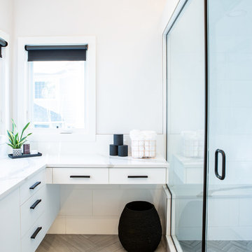 Castle Rock Master Bathroom