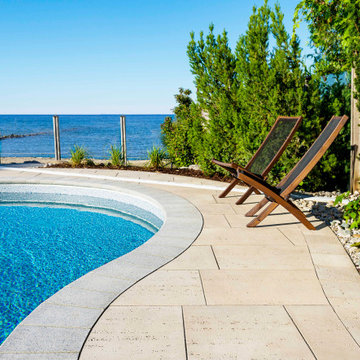 Poolside Design in Thornbury, ON