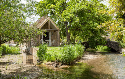 My Houzz: An 18th Century Cottage on a Tiny Island in the Cotswolds