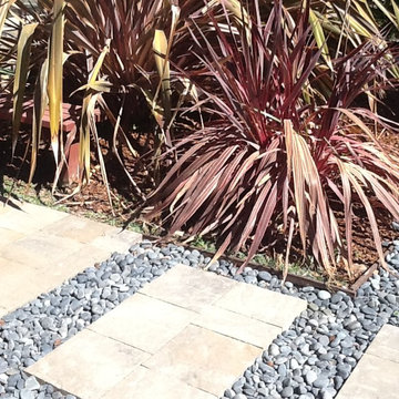 A Tropical Feel with Contemporary Style