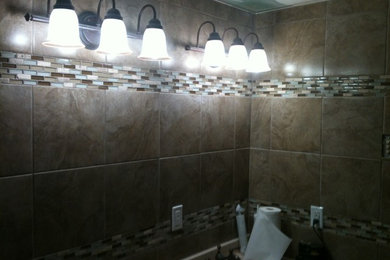 Example of a classic bathroom design in Wichita