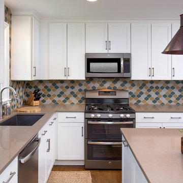 Modern Kitchen and Backsplash