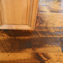Hull Forest Products - Circular Sawn Wide Plank Pine Wood Floors - Hardwood Flooring