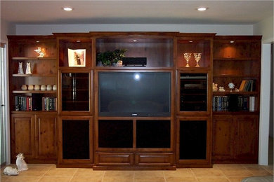 Example of a classic living room design in San Luis Obispo