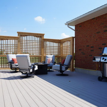 Cedar and Composite Deck with Trellis