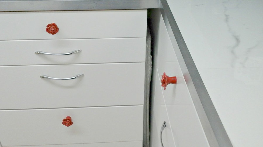 sliver of space used for xtra big tray