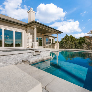Transitional: 3,069 ft²/4 bd/3.5 bth/1ST