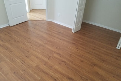 Guest Bedroom Oak Laminate Flooring