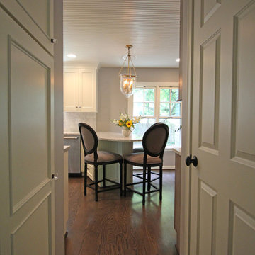 A Traditional Welcome - Grosse Pointe Farms