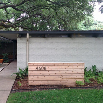 Simple house number signage