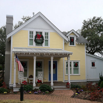 East Beach Cottage Court