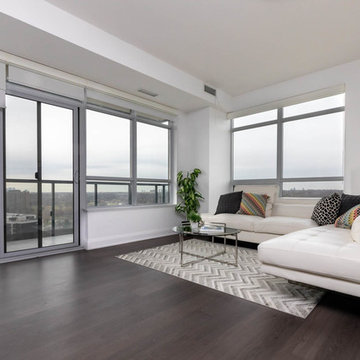 Nearly New, Upgraded 2 Bedroom Corner Suite with Panoramic Views!