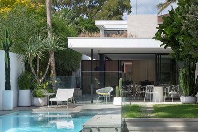 Photo of a midcentury home design in Sydney.