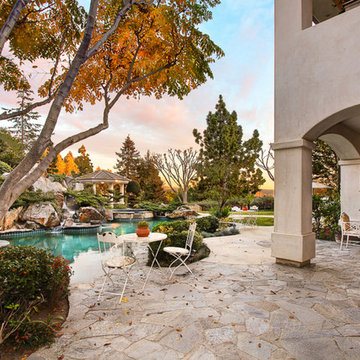 CLASSIC STYLE HOUSE IN SAN JUAN CAPISTRANO, CALIFORNIA