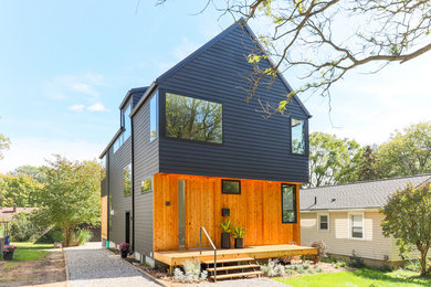 Modern exterior home idea in Detroit