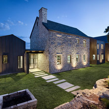 Outdoor room features