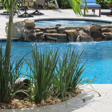 Natural rock spillover spa