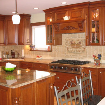Traditional style kitchen