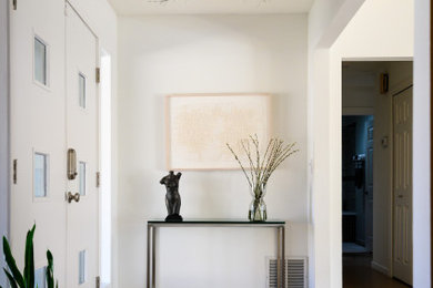 Example of an eclectic entryway design in Austin