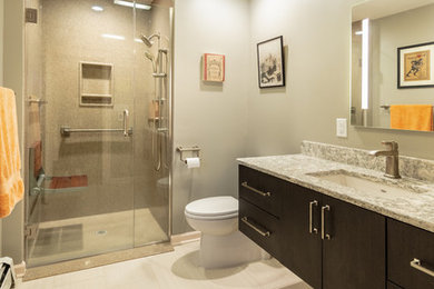 Inspiration for a modern bathroom remodel in St Louis