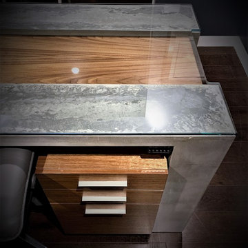 The "H" Desk