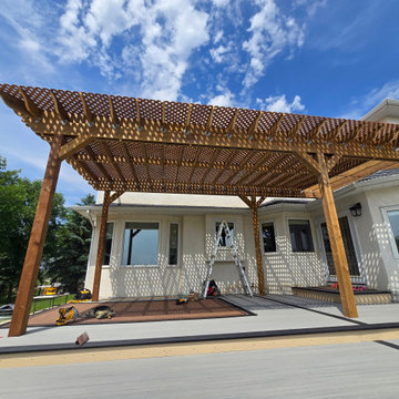 Deck and Pergola 1084