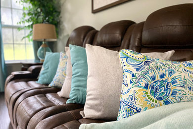 Country home design photo in Atlanta