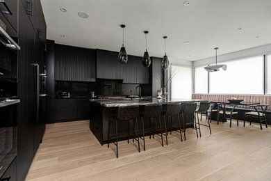 Inspiration for a modern kitchen remodel in Toronto