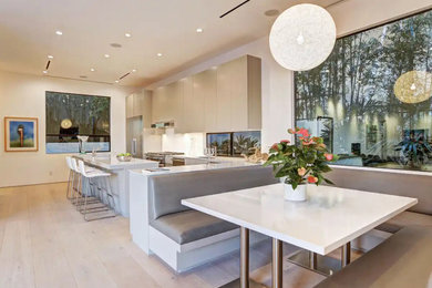 Inspiration for a dining room remodel in Los Angeles