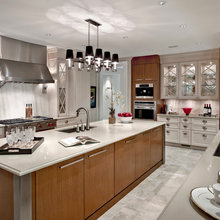 dark flat panel and cream shaker mix