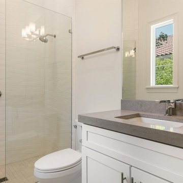 TRANSITIONAL CUSTOM HOME IN WINDERMERE FLORIDA'S KEENES POINTE COMMUNITY
