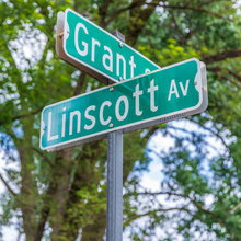4500 Linscott (light)