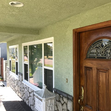 Green Pebble-Front Exterior