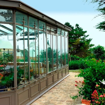 Véranda de style victorien en acier et fer forgé