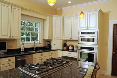 Shiloh Cabinetry - Maple, Ivory with Pewter