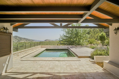vivienda en el campo con piscina