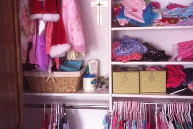 Girl's Closet Organization Project (Before)