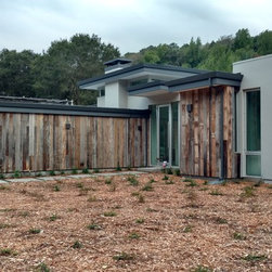 Blue Ridge Barnwood Siding_Southern Gray - Siding And Stone Veneer