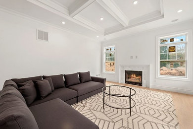 Home design - transitional home design idea in New York