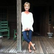 Tamera Stewart's photo