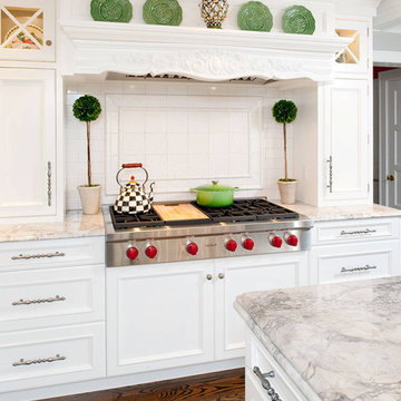 Pristine Traditional Pittsburgh Kitchen