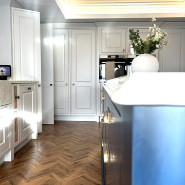 Classic Styled Painted Breakfasting and Dining Kitchen