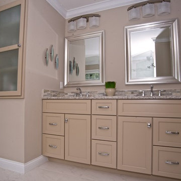 Master Bath - Tan and Cream
