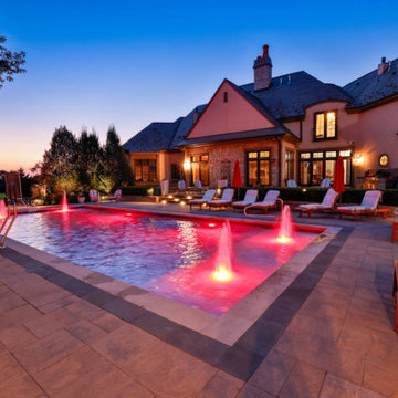 Barrington Hills, IL Custom Pool, Spa and Outdoor Living Spaces