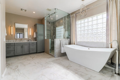 Example of a classic bathroom design in Phoenix
