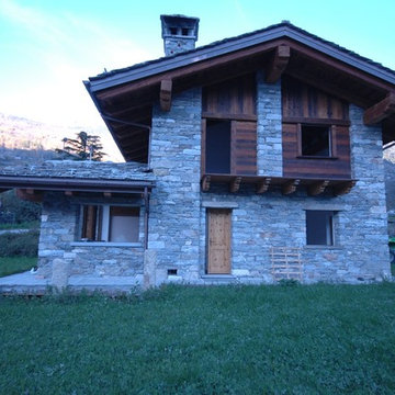 case in pietra e legno