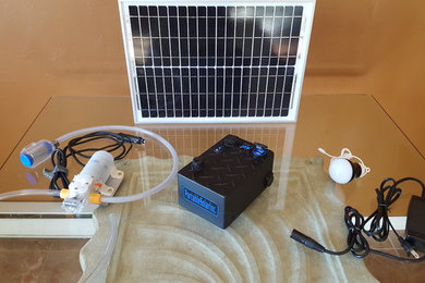12 Volt 138Wh Portable Solar Power Supply