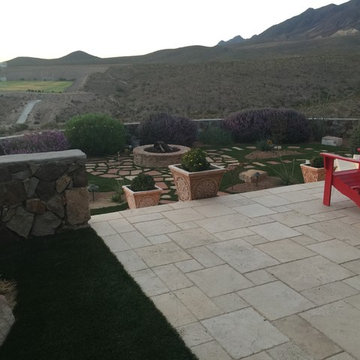 El Paso Franklin Mountain Home turf with flagstone