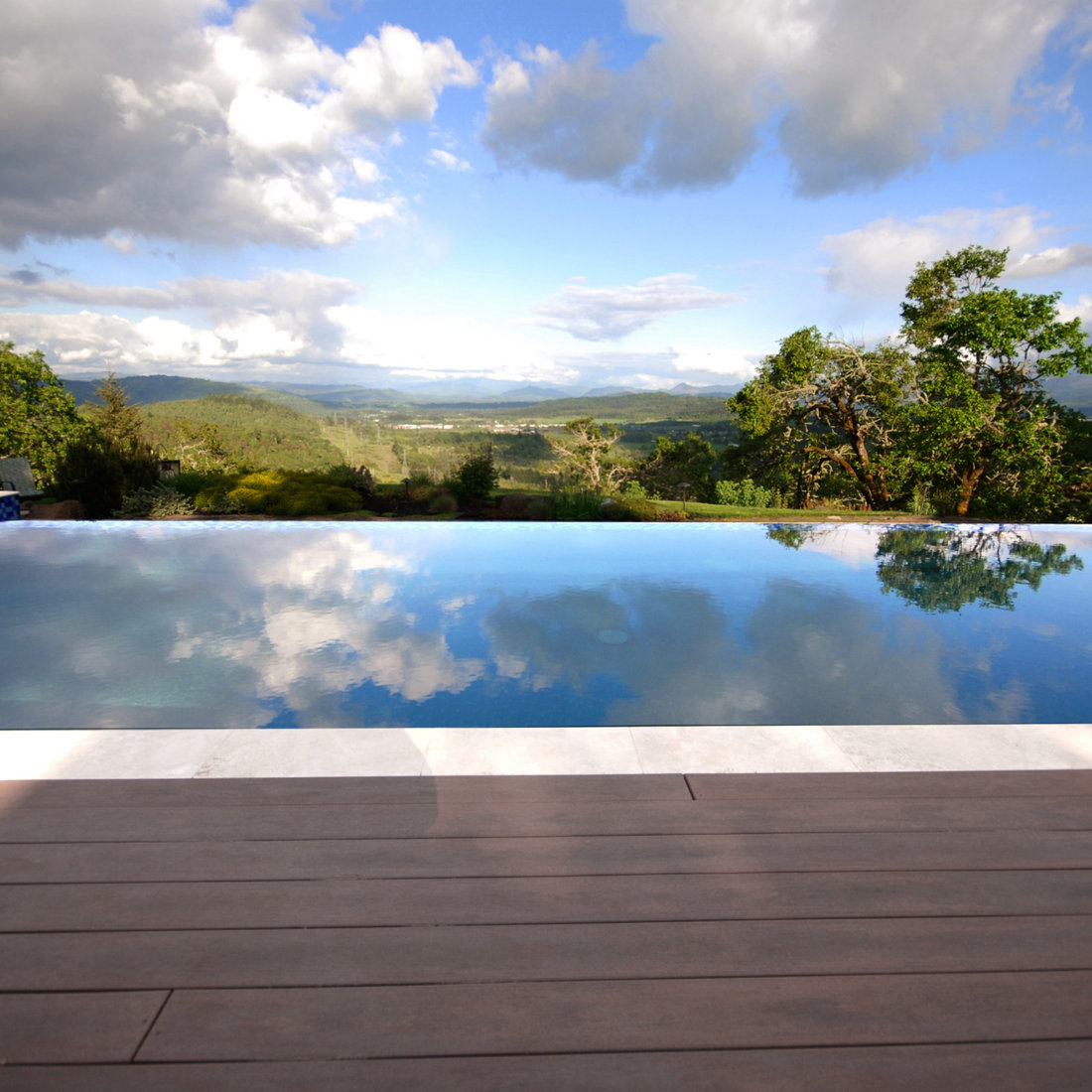 Modern custom built home with infinity pool