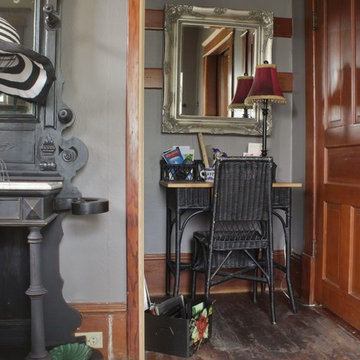 DIY Courage Makes a Victorian Beauty Shine